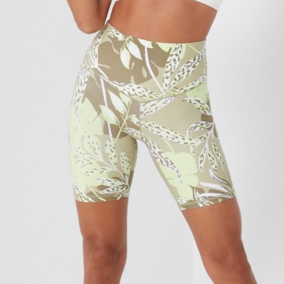 American Eagle Printed Shorts - Picture 1 of 4